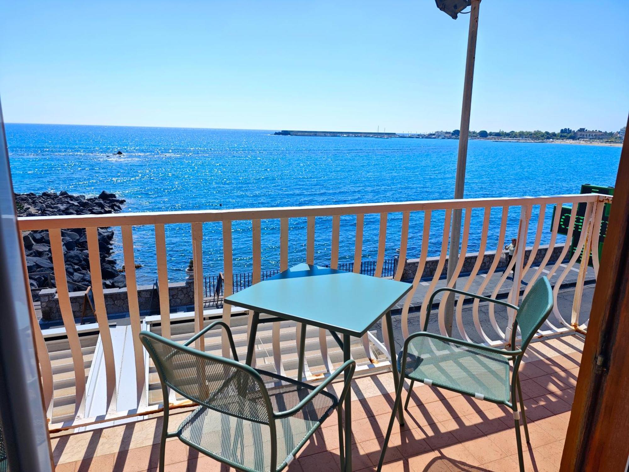 Super Panorama & Astonishing Apartment Seaview Giardini-Naxos Zewnętrze zdjęcie