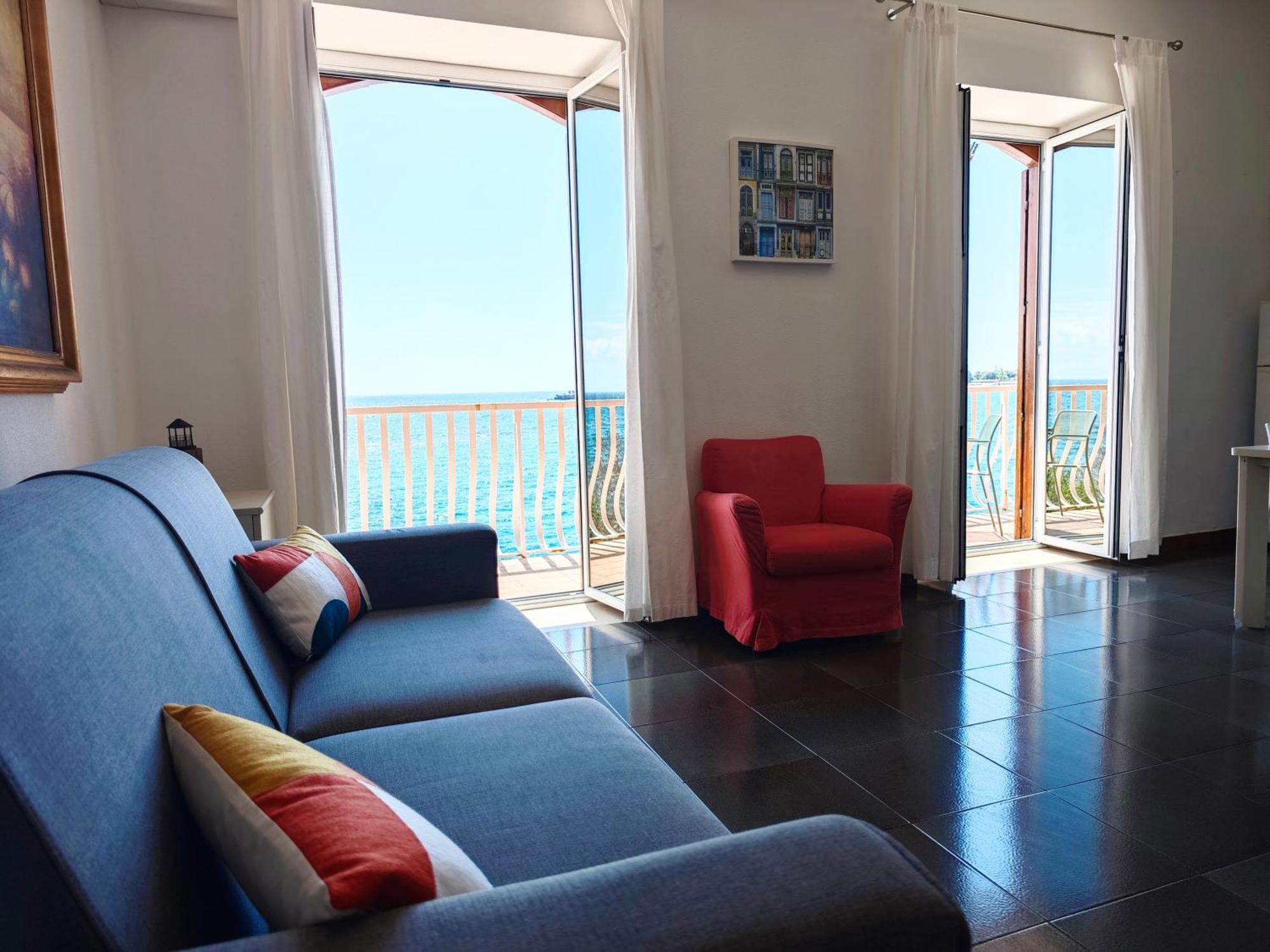 Super Panorama & Astonishing Apartment Seaview Giardini-Naxos Zewnętrze zdjęcie