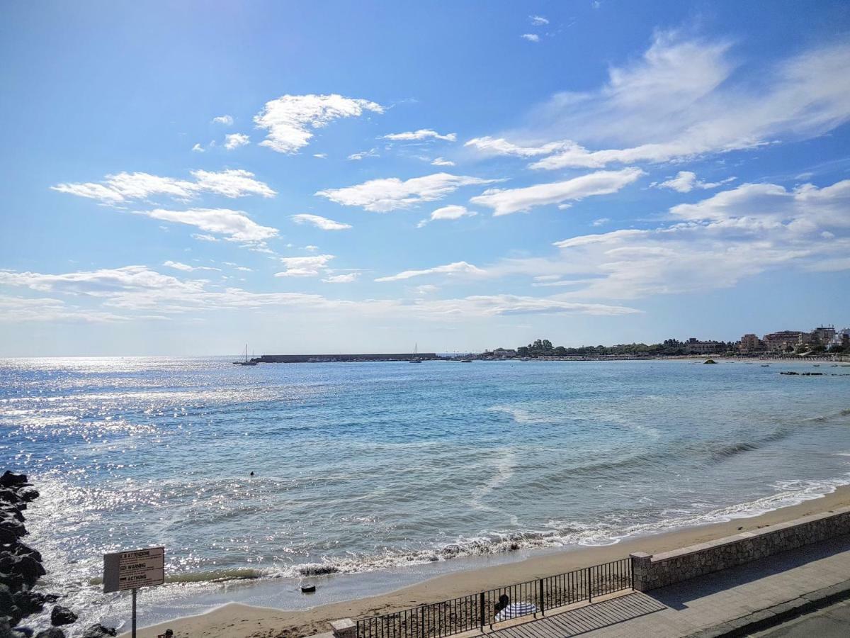 Super Panorama & Astonishing Apartment Seaview Giardini-Naxos Zewnętrze zdjęcie